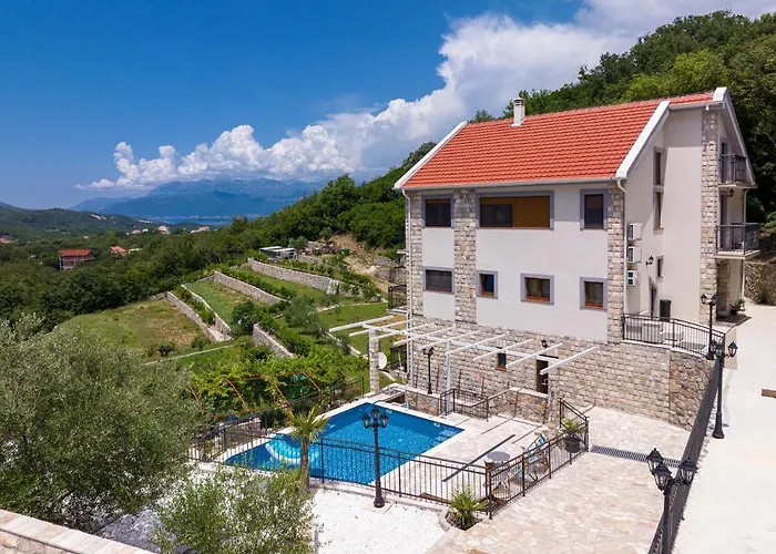 Villa 177